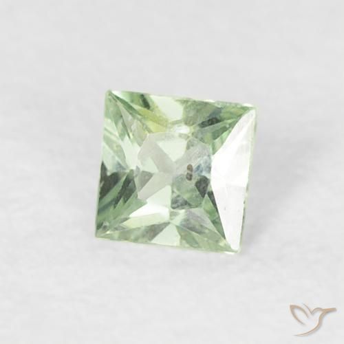 Saphir Vert très clair naturelle Carré, 0.16 ct, VS