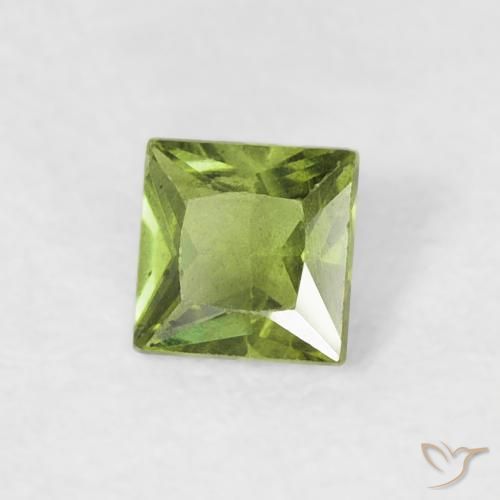 Saphir Vert éclatant naturelle Carré, 0.27 ct, VS