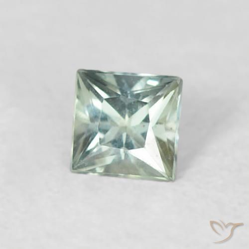 Saphir Vert clair naturelle Carré, 0.19 ct, VVS