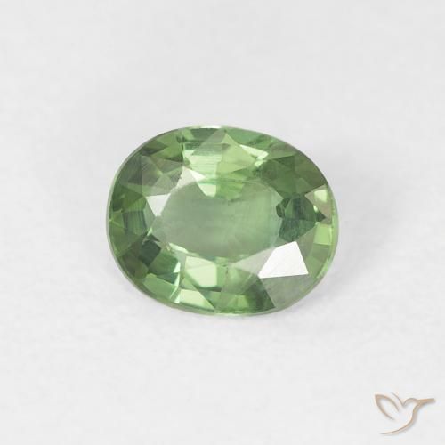 Saphir Vert foncé naturelle ovale, 0.70 ct, VS