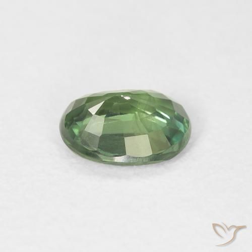 Saphir Vert foncé naturelle ovale, 0.70 ct, VS