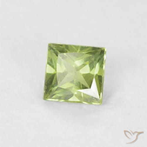 Saphir Vert vif et léger naturelle Carré, 0.21 ct, VS