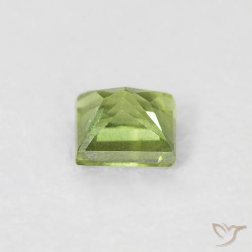 Saphir Vert vif et léger naturelle Carré, 0.21 ct, VS