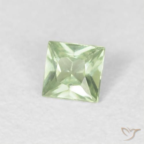 Saphir Vert très clair naturelle Carré, 0.18 ct, VVS-VS