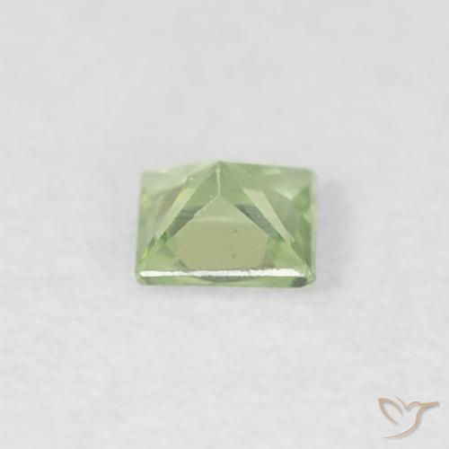 Saphir Vert très clair naturelle Carré, 0.18 ct, VVS-VS