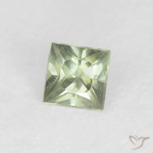 Saphir Vert clair naturelle Carré, 0.21 ct, VVS-VS