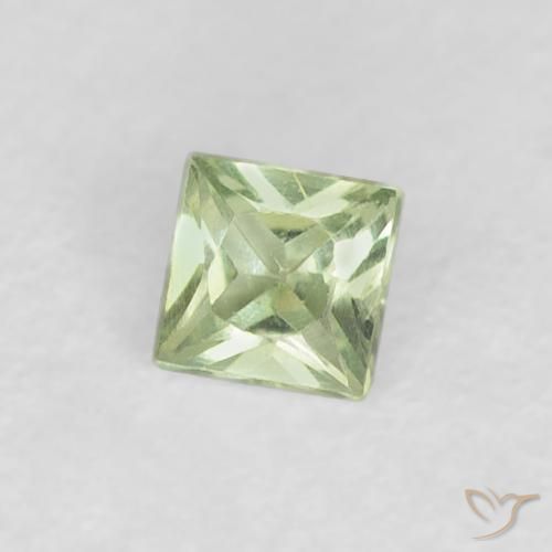 Saphir Vert très clair naturelle Carré, 0.19 ct, VVS-VS
