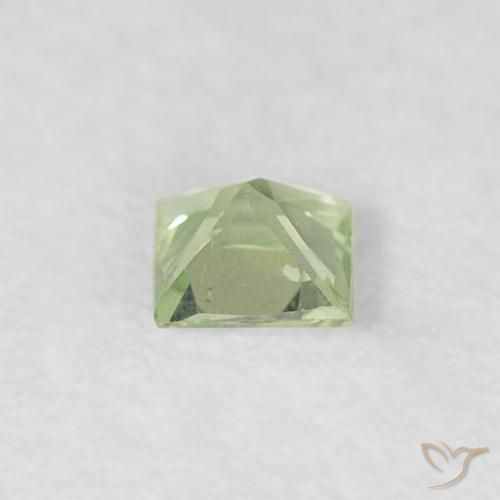Saphir Vert sauge très clair naturelle Carré, 0.18 ct, VVS-VS