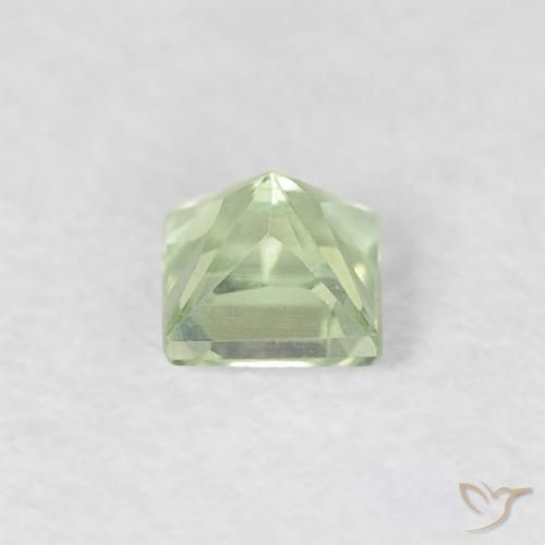 Saphir Vert sauge très clair naturelle Carré, 0.23 ct, VVS-VS