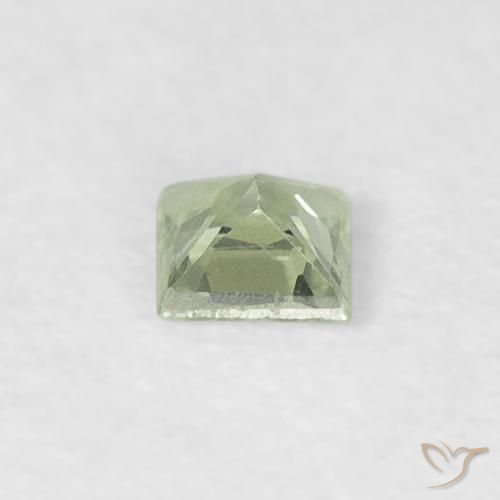Saphir Vert moyen naturelle Carré, 0.14 ct, VVS-VS