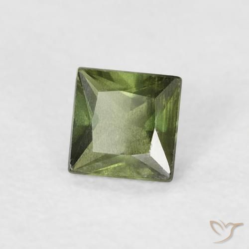 Saphir Vert chaud naturelle Carré, 0.37 ct, VS