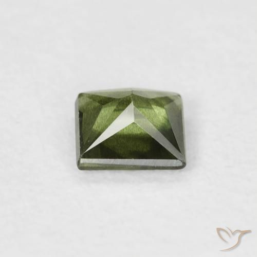 Saphir Vert chaud naturelle Carré, 0.37 ct, VS