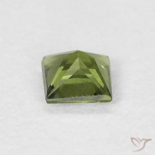 Saphir Medium Dark-Green naturelle Carré, 0.38 ct, VS