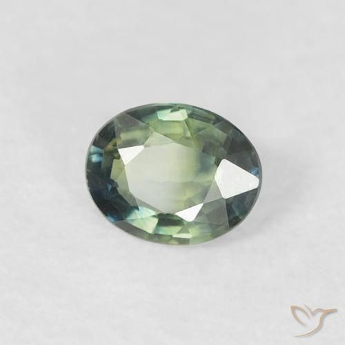 Saphir Bleu vert moyen naturelle ovale, 0.30 ct, VVS-VS