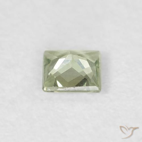 Saphir Vert grisâtre naturelle Carré, 0.14 ct, VVS-VS