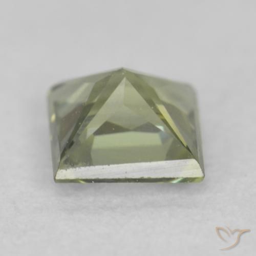 Saphir Vert forêt léger naturelle Carré, 0.31 ct, VVS