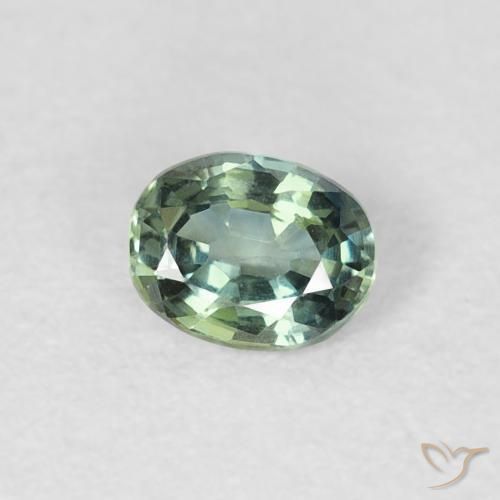 Saphir Vert clair naturelle ovale, 0.30 ct, VVS