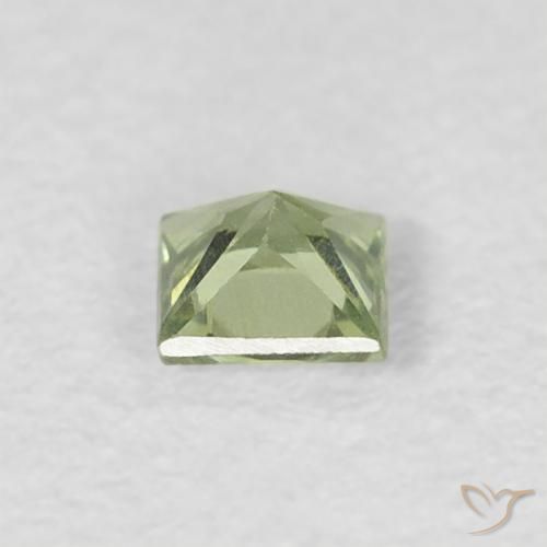 Saphir Vert très clair naturelle Carré, 0.18 ct, VVS-VS