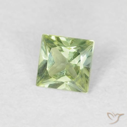 Saphir Olive verte naturelle Carré, 0.23 ct, VVS-VS