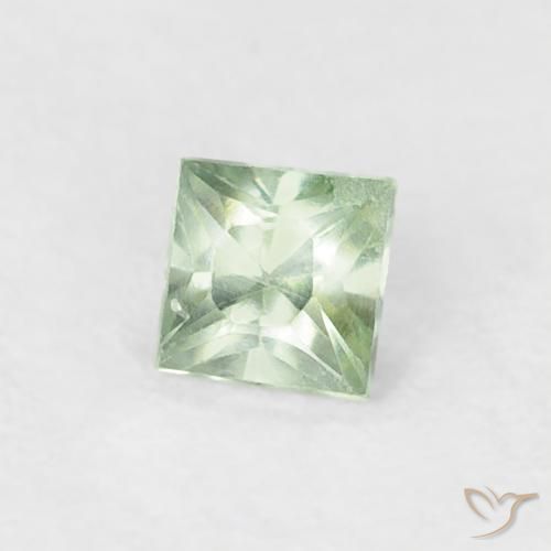 Saphir Vert clair naturelle Carré, 0.24 ct, VS