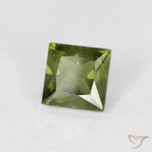 Saphir Vert chaud naturelle Carré, 0.36 ct, VS