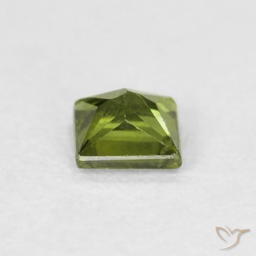 Saphir Vert chaud naturelle Carré, 0.36 ct, VS