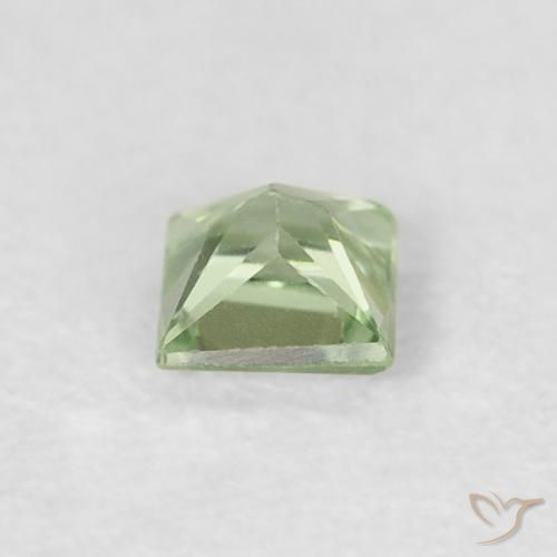 Saphir Vert clair naturelle Carré, 0.18 ct, VS