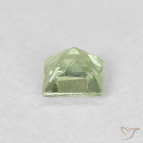 Saphir Vert jaune léger naturelle Carré, 0.21 ct, VS
