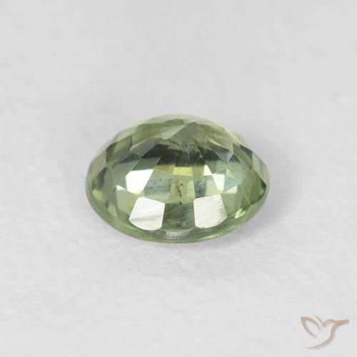 Saphir Vert très clair naturelle Tour, 0.73 ct, VS
