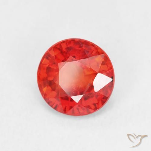 Saphir Rouge vif naturelle Tour, 0.78 ct, VVS-VS