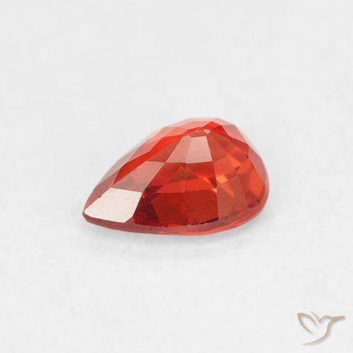Saphir Rouge moyen naturelle En forme de poire, 0.40 ct, VVS-VS