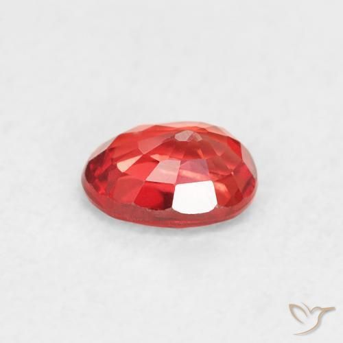 Saphir Orange rouge intense naturelle ovale, 0.42 ct, VVS-VS