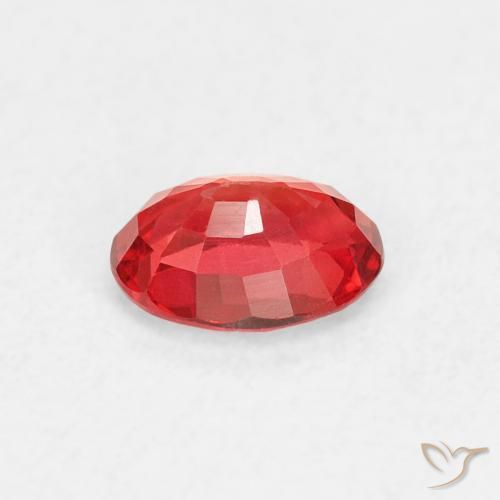 Saphir Rouge cramoisi vif naturelle ovale, 0.46 ct, VVS-VS