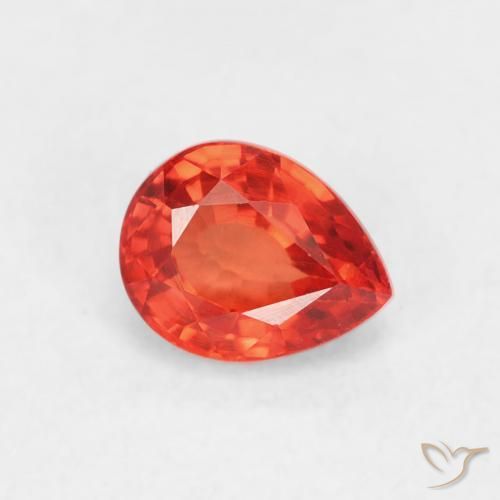 Saphir Rouge moyen naturelle En forme de poire, 0.55 ct, VVS-VS