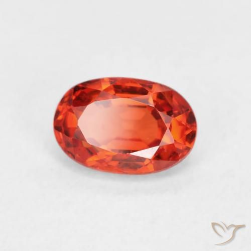 Saphir Orange rougeâtre naturelle ovale, 0.76 ct, VVS-VS