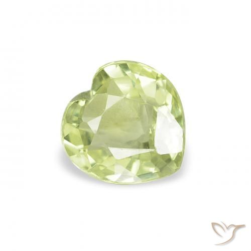 Saphir Vert jaunâtre naturelle Cœur, 0.66 ct, VVS-VS