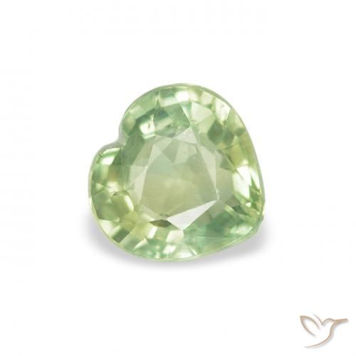 Saphir Vert très clair naturelle Cœur, 0.64 ct, VS