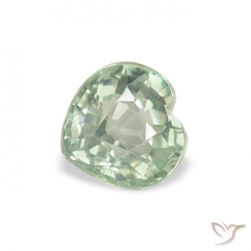 Saphir Vert clair naturelle Cœur, 0.69 ct, VVS-VS