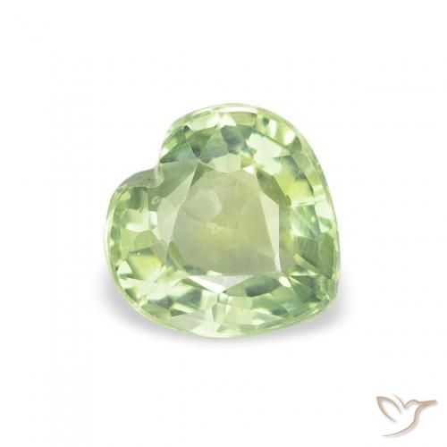 Saphir Vert chaud naturelle Cœur, 0.68 ct, VS