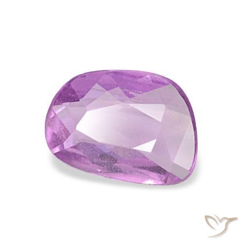 Saphir pourpre naturelle forme fantaisie, 0,58 ct, VVS-VS