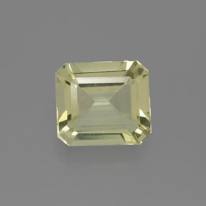 Scapolite Jaune naturelle Taille émeraude, 1.47 ct, VS