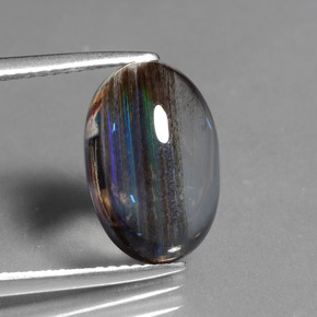 Scapolite multicolore naturelle coupe ovale, 5,76 ct, transparent