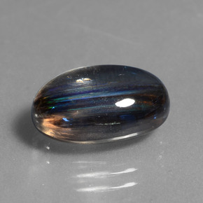 Scapolite multicolore naturelle coupe ovale, 5,76 ct, transparent