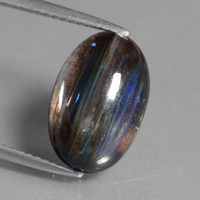 Scapolite multicolore naturelle coupe ovale, 6,73 ct, transparent