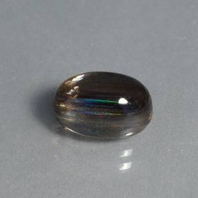 Scapolite multicolore naturelle coupe ovale, 3,70 ct, transparent