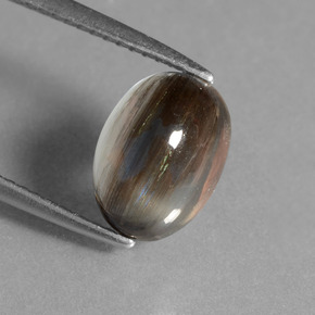 Scapolite Coloré Arc-en-Ciel naturelle Coupe ovale, 2.74 ct, Transparent