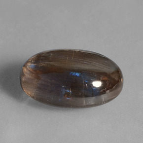 Scapolite multicolore naturelle coupe ovale, 9,38 ct, transparent