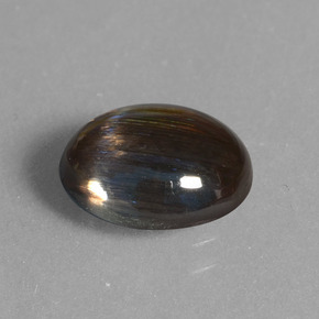 Scapolite Coloré Arc-en-Ciel naturelle Coupe ovale, 2.54 ct, Translucide