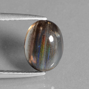 Scapolite multicolore naturelle coupe ovale, 2,00 ct, transparent