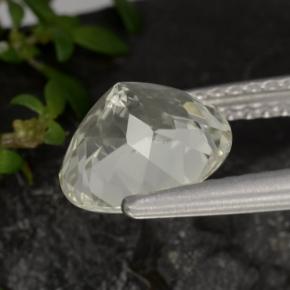 Scapolite Jaune naturelle Coupe roude, 1.83 ct, VVS-VS